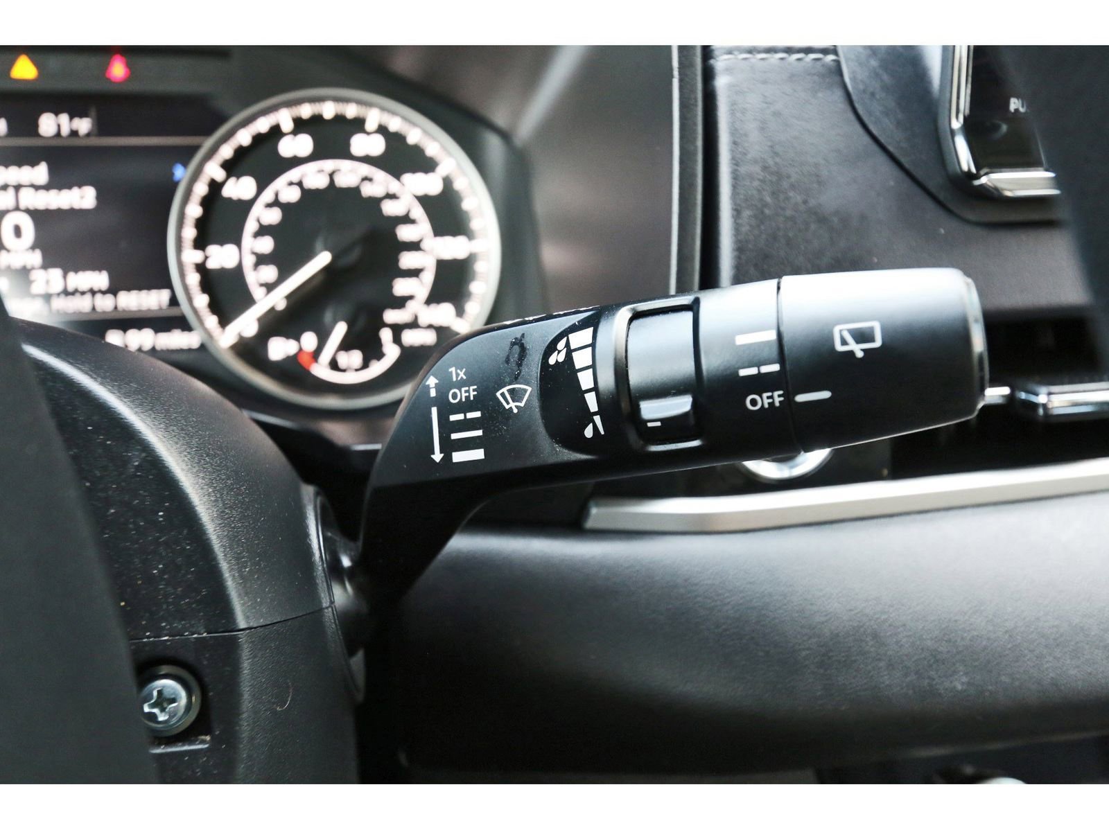 Used 2024 Mitsubishi Outlander ES image 20