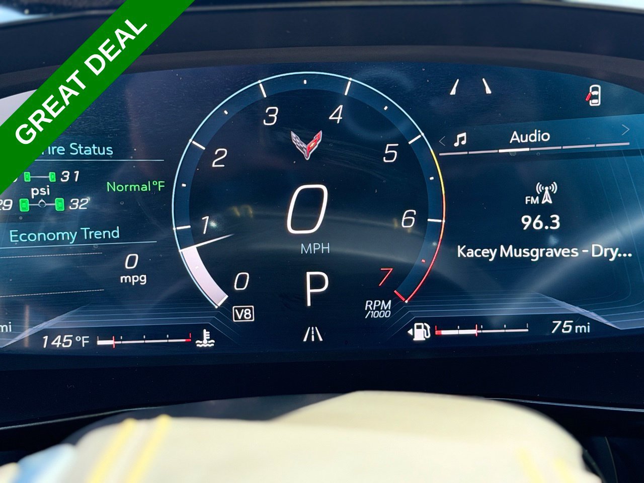 Used 2025 Chevrolet Corvette Stingray Premium Cpe w/ Z51 Performance Package RWD image 17