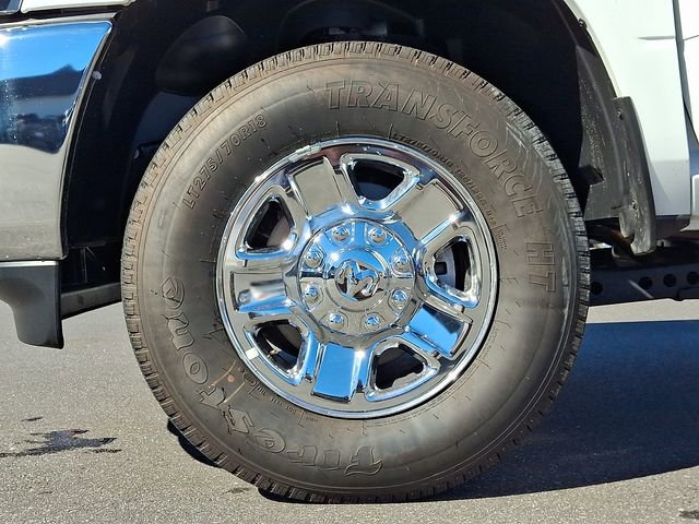 Used 2024 RAM 2500 Tradesman w/ Chrome Appearance Group image 8