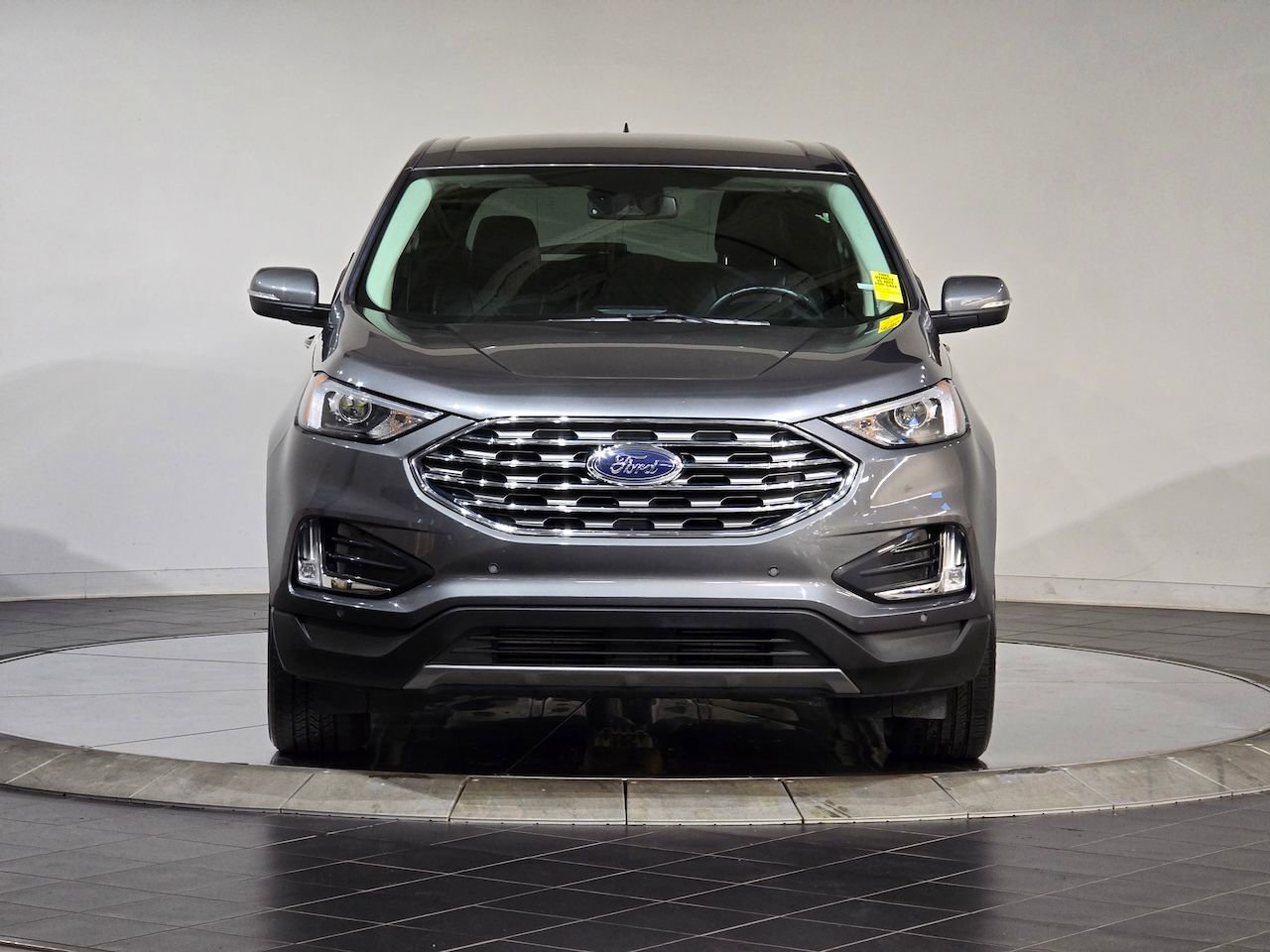 Used 2022 Ford Edge Titanium image 5