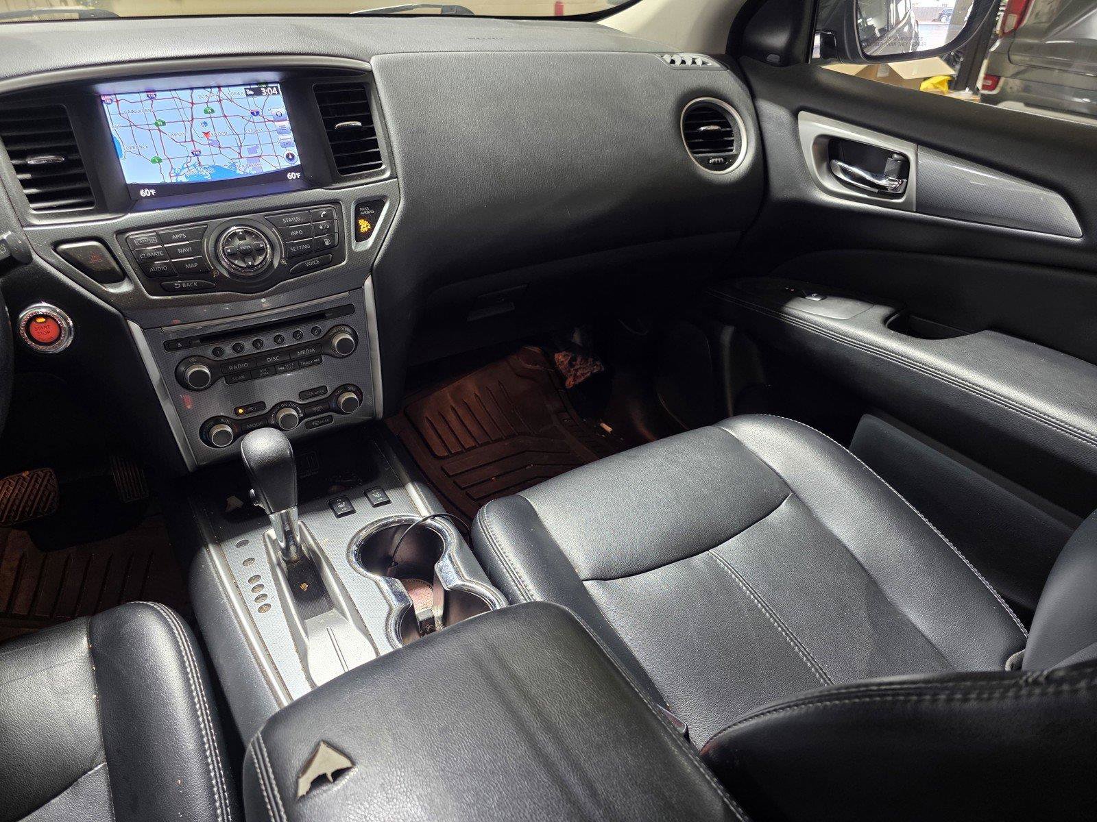 Used 2019 Nissan Pathfinder SL FWD image 14