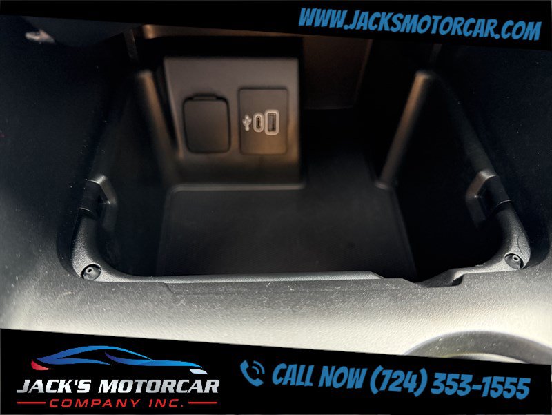 Used 2025 Ford Explorer ST AWD/4WD image 35