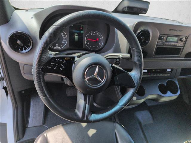 Used 2025 Mercedes-Benz Sprinter 2500 image 11
