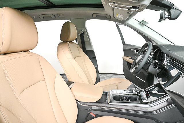 New 2025 Audi Q7 3.0T Premium Plus AWD/4WD image 24