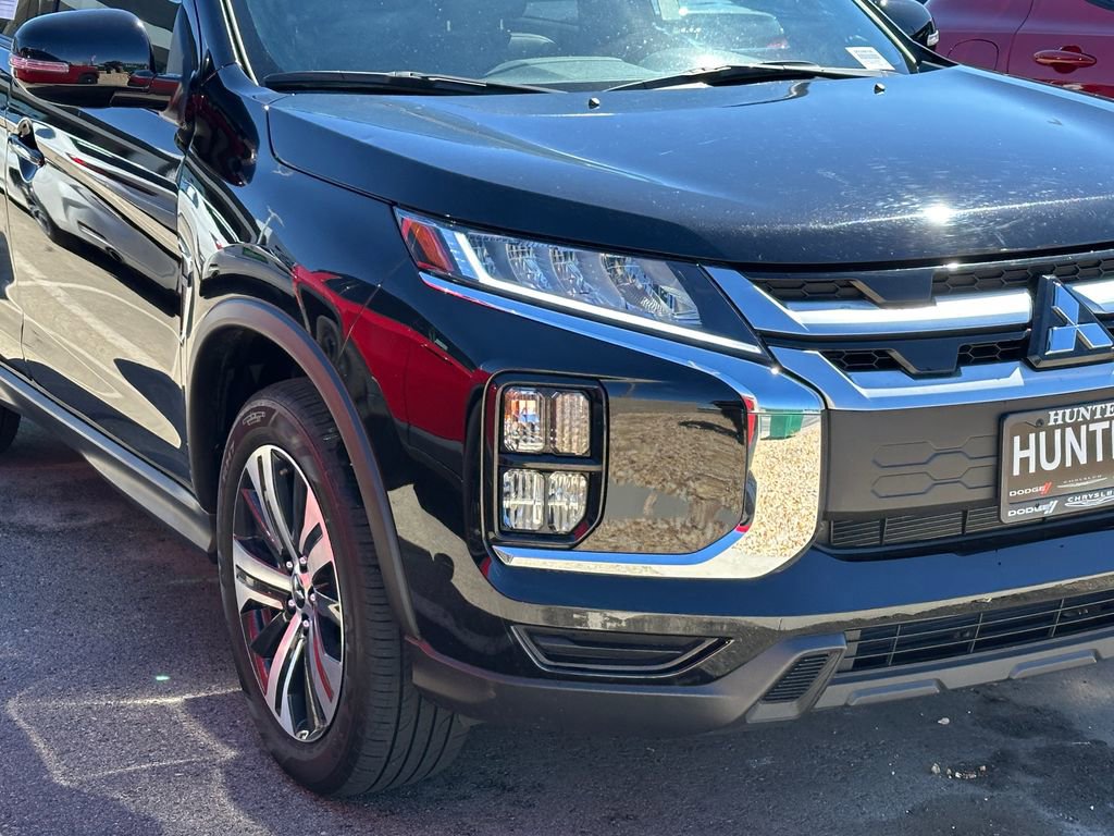 Used 2025 Mitsubishi Outlander Sport SE image 6