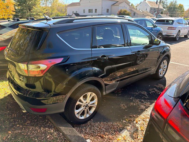 Used 2017 Ford Escape SE w/ Equipment Group 201A AWD/4WD image 19