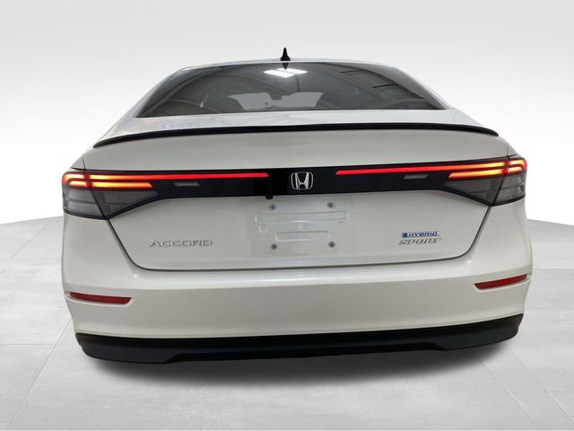 Used 2024 Honda Accord Sport image 3