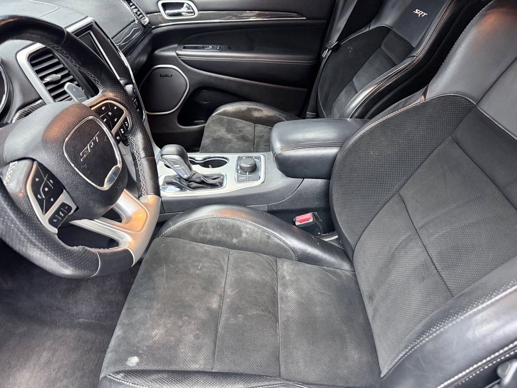 Used 2018 Jeep Grand Cherokee SRT image 10