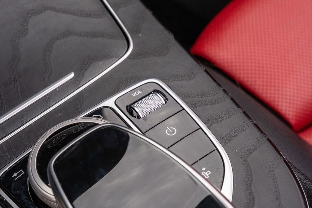 Used 2020 Mercedes-Benz E 450 4MATIC Cabriolet image 24