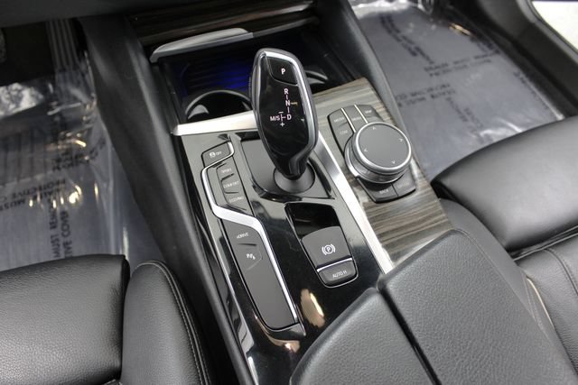 Used 2018 BMW 530e xDrive AWD/4WD image 29