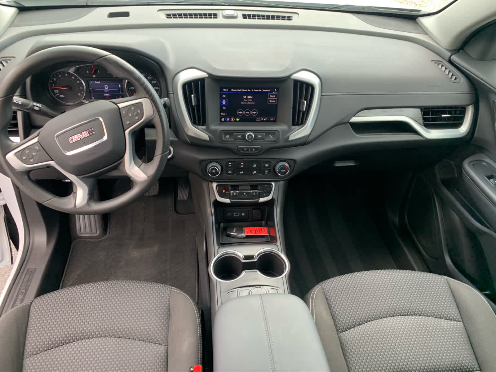 Used 2023 GMC Terrain SLE AWD/4WD image 10