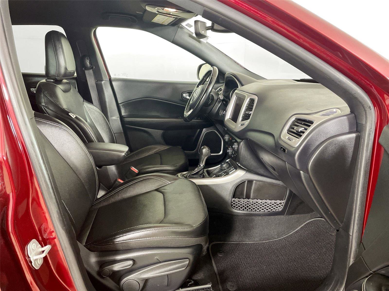 Used 2021 Jeep Compass Latitude image 27