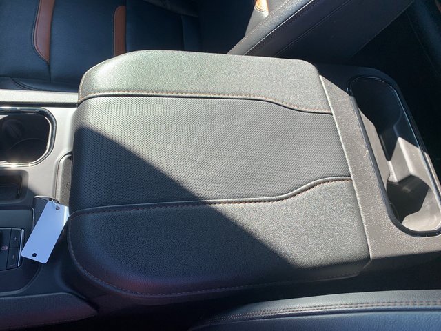 Used 2024 GMC Sierra 1500 AT4 w/ AT4 Premium Package image 28