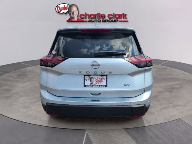 Certified 2024 Nissan Rogue SV image 4