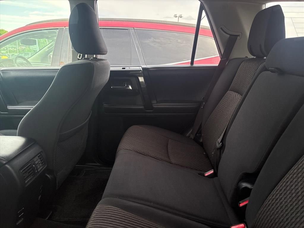 Used 2018 Toyota 4Runner TRD Off-Road AWD/4WD image 16