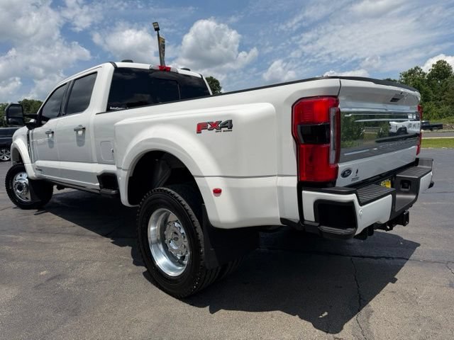 Used 2023 Ford F450 Platinum w/ FX4 Off-Road Package AWD/4WD image 4