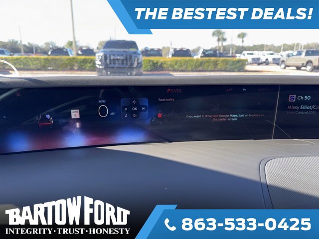 Used 2025 Lincoln Nautilus Reserve image 9