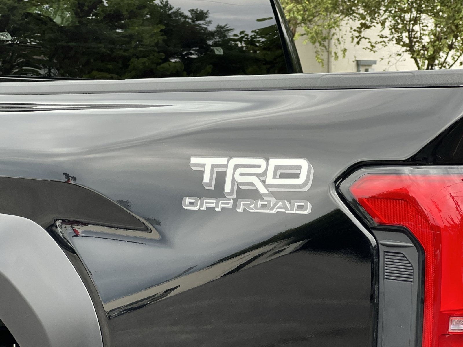 Used 2024 Toyota Tacoma TRD Off-Road AWD/4WD image 28