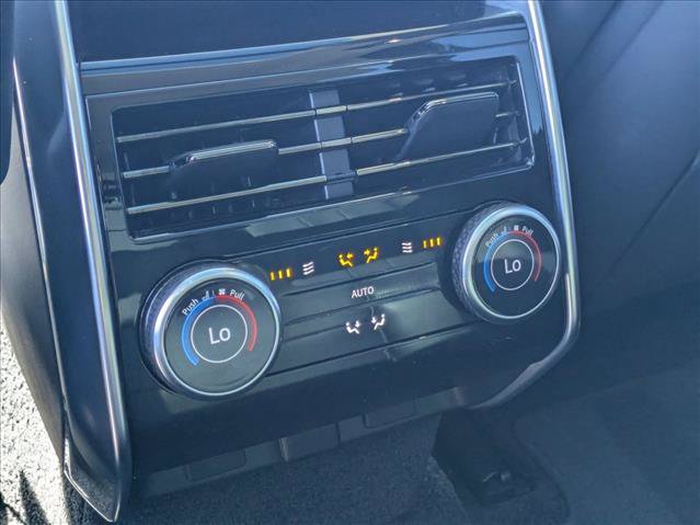 Certified 2023 Land Rover Range Rover SE AWD/4WD image 18