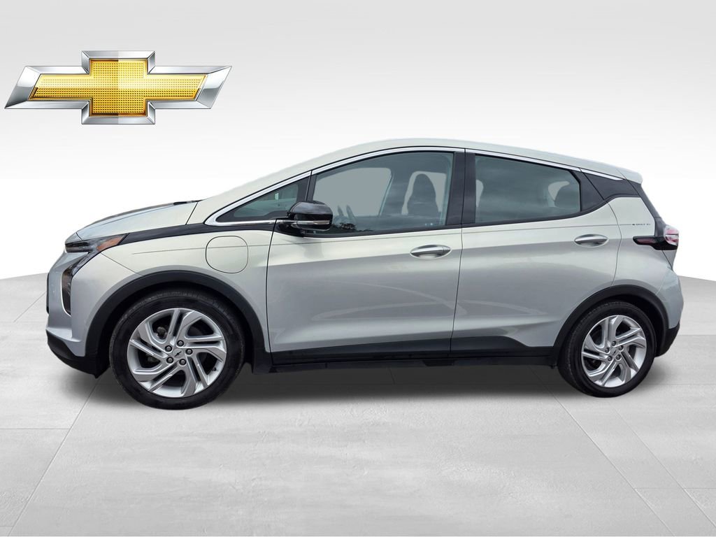Used 2022 Chevrolet Bolt LT image 3