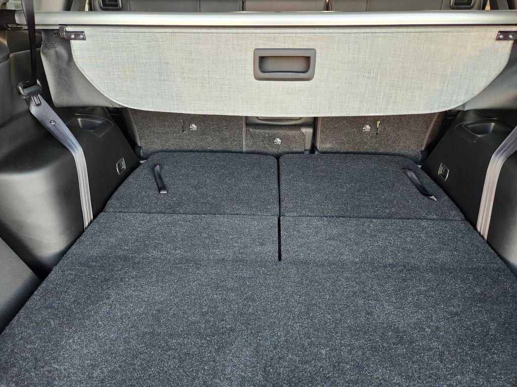 Used 2024 Mitsubishi Outlander FWD image 31