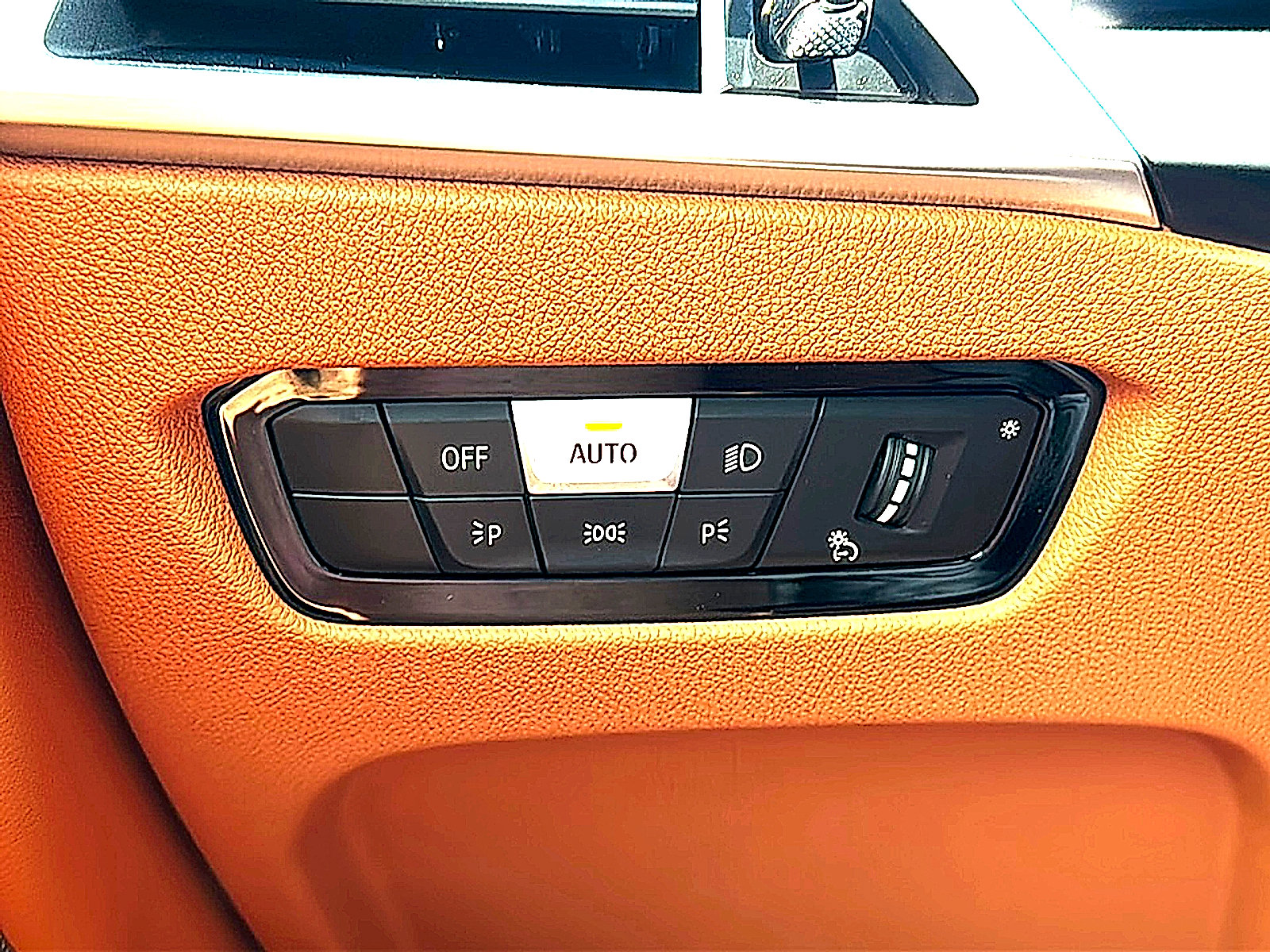 Used 2027 BMW 430i Convertible w/ M Sport Package RWD image 27