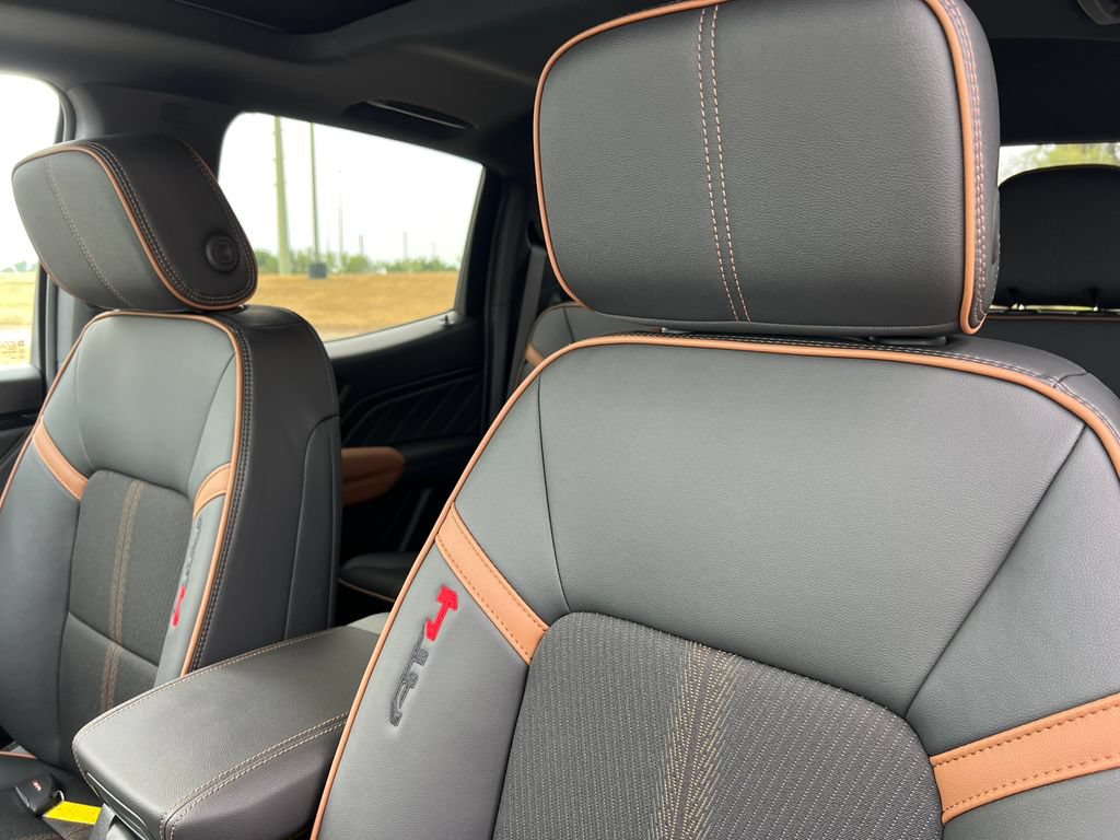 New 2026 GMC Canyon AT4 w/ Technology Plus Package AWD/4WD image 16