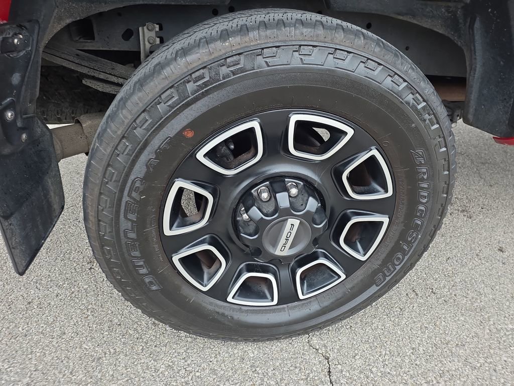 Used 2024 Ford F250 Platinum w/ FX4 Off-Road Package image 15