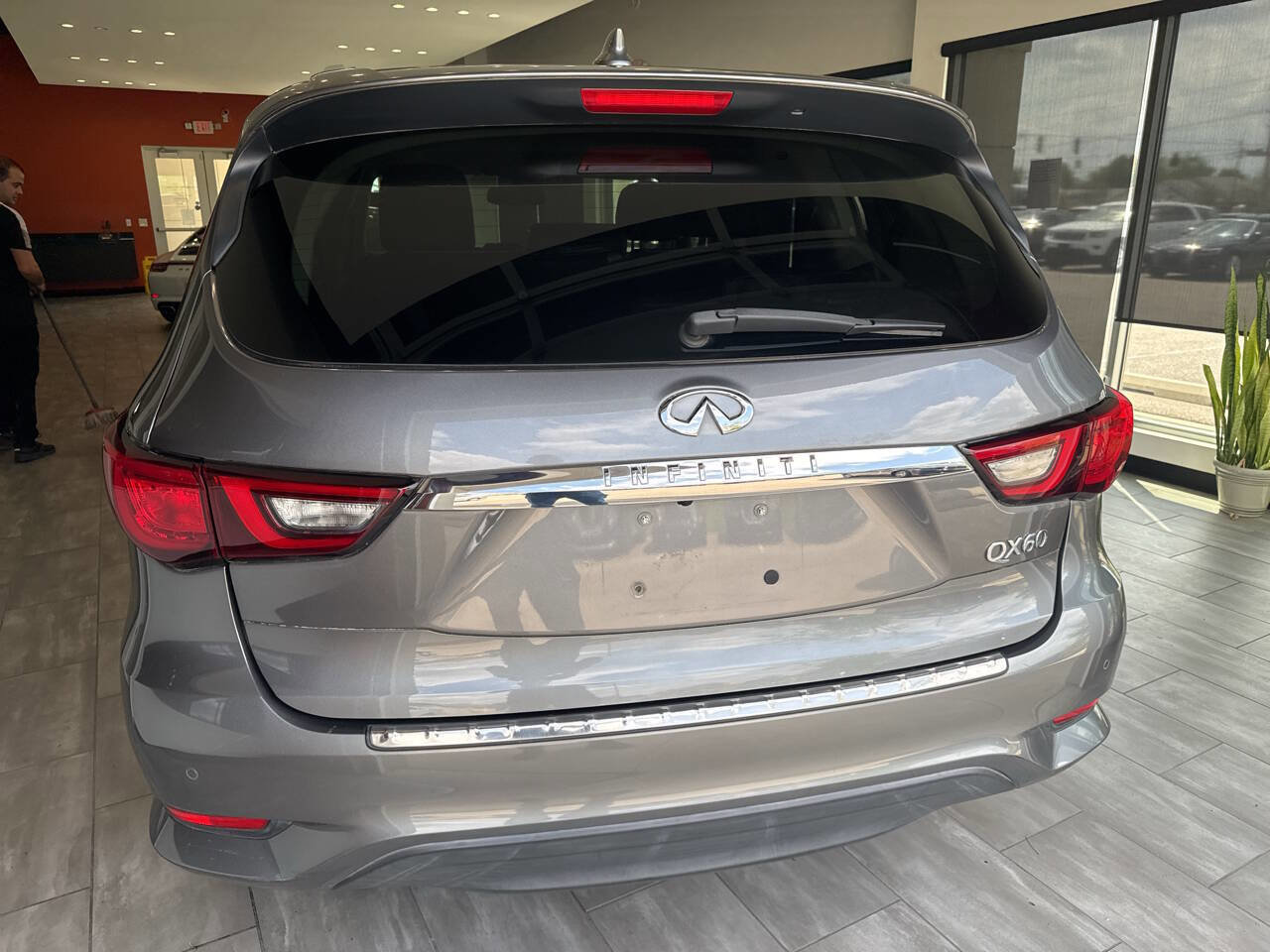 Used 2018 INFINITI QX60 AWD w/ Premium Plus Package image 12