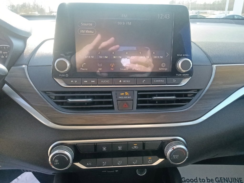 Used 2023 Nissan Altima 2.5 SV image 21