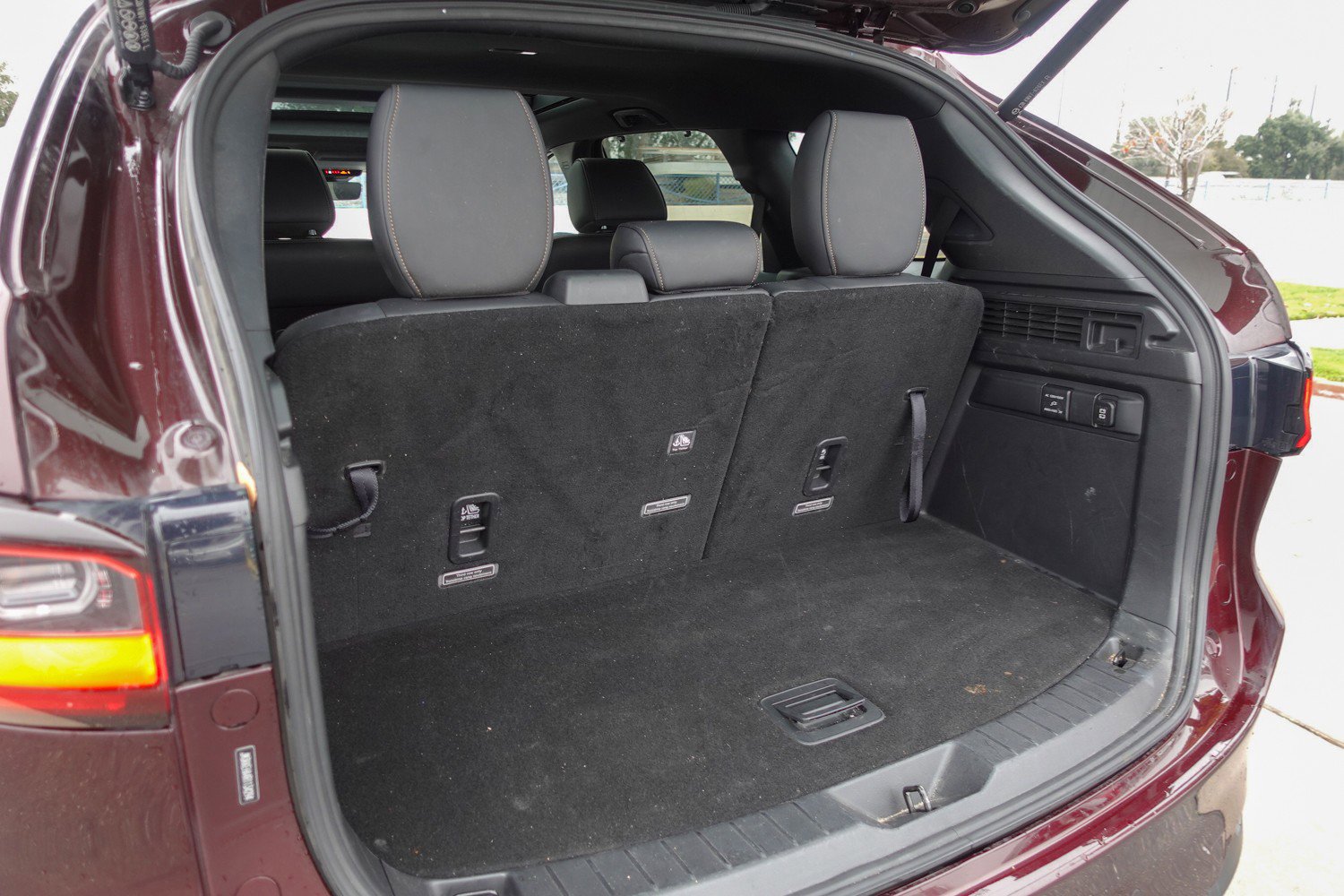 Used 2024 MAZDA CX-90 Plug-In Hybrid w/ Premium Plus image 26