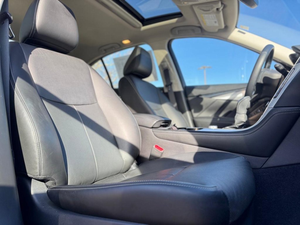 Used 2023 INFINITI Q50 Luxe image 23