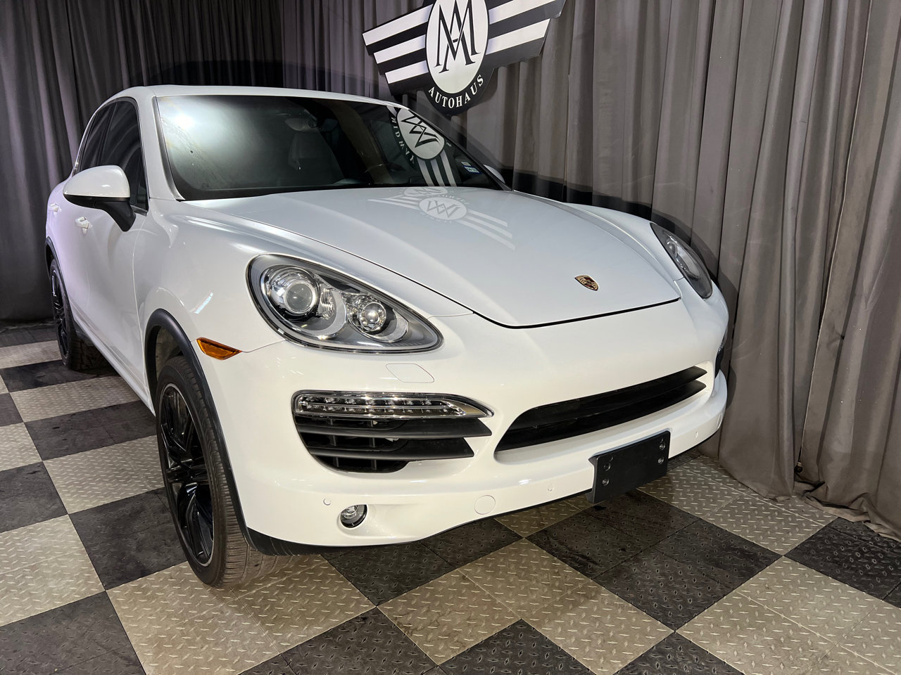 Used 2014 Porsche Cayenne image 2