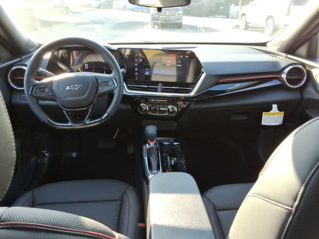 New 2026 Chevrolet Trax RS w/ Sunroof Package FWD image 18