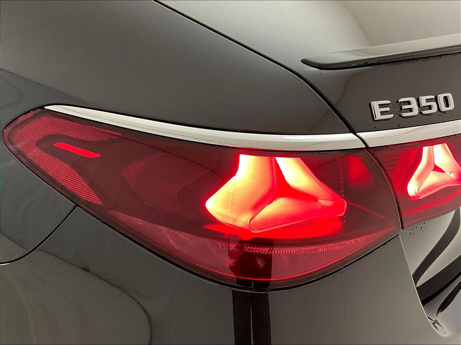 New 2026 Mercedes-Benz E 350 4MATIC Sedan image 14