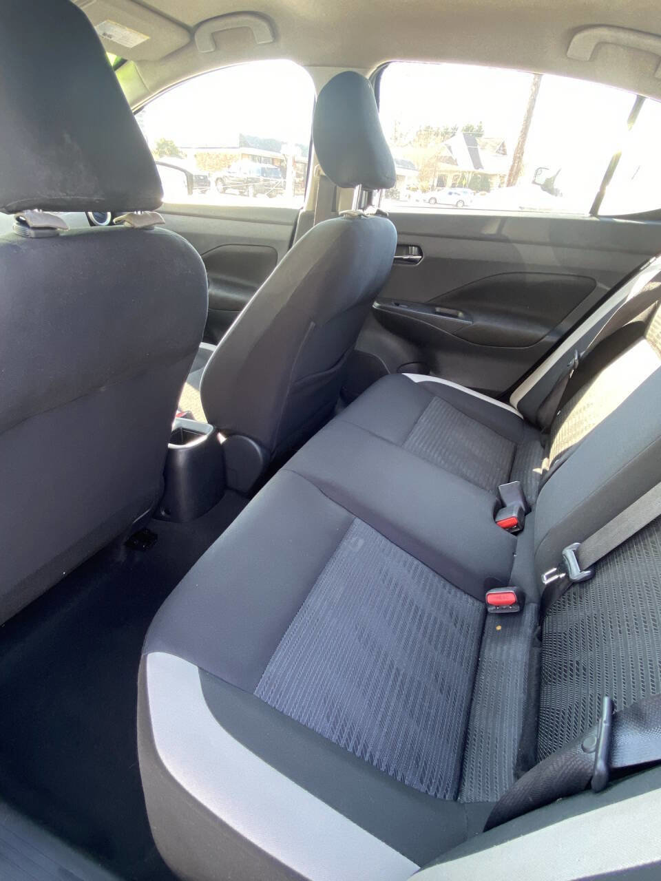 Used 2021 Nissan Versa SV image 9