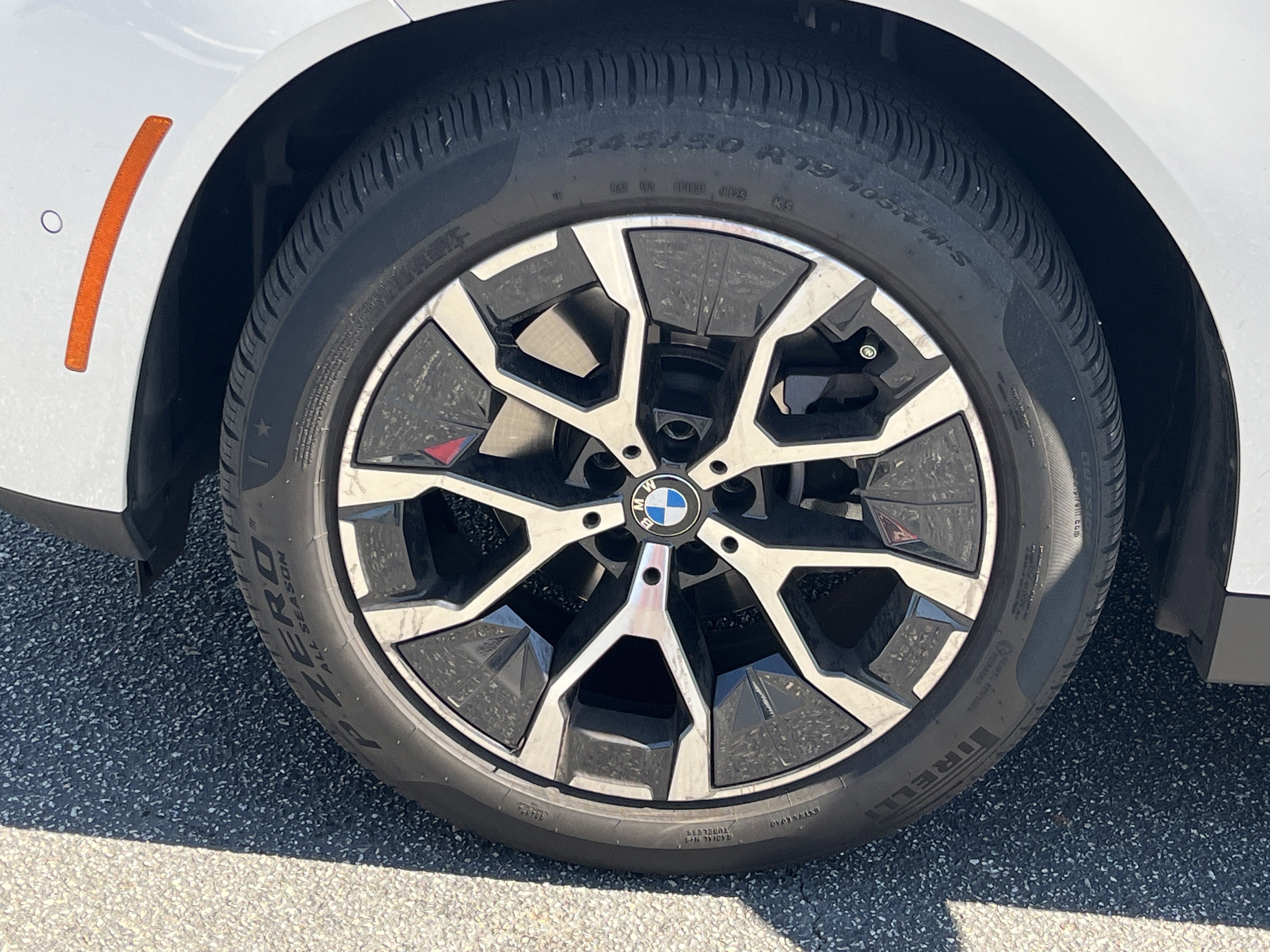 Used 2025 BMW X3 xDrive30i w/ Convenience Package image 29
