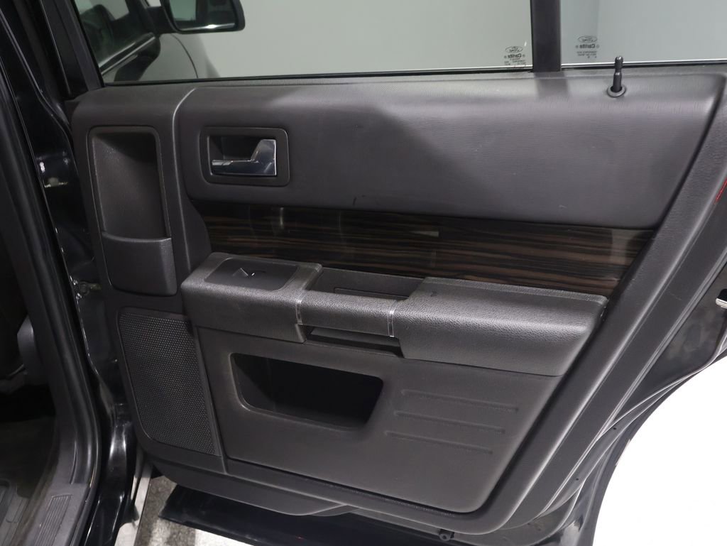 Used 2018 Ford Flex SEL w/ Equipment Group 202A image 25