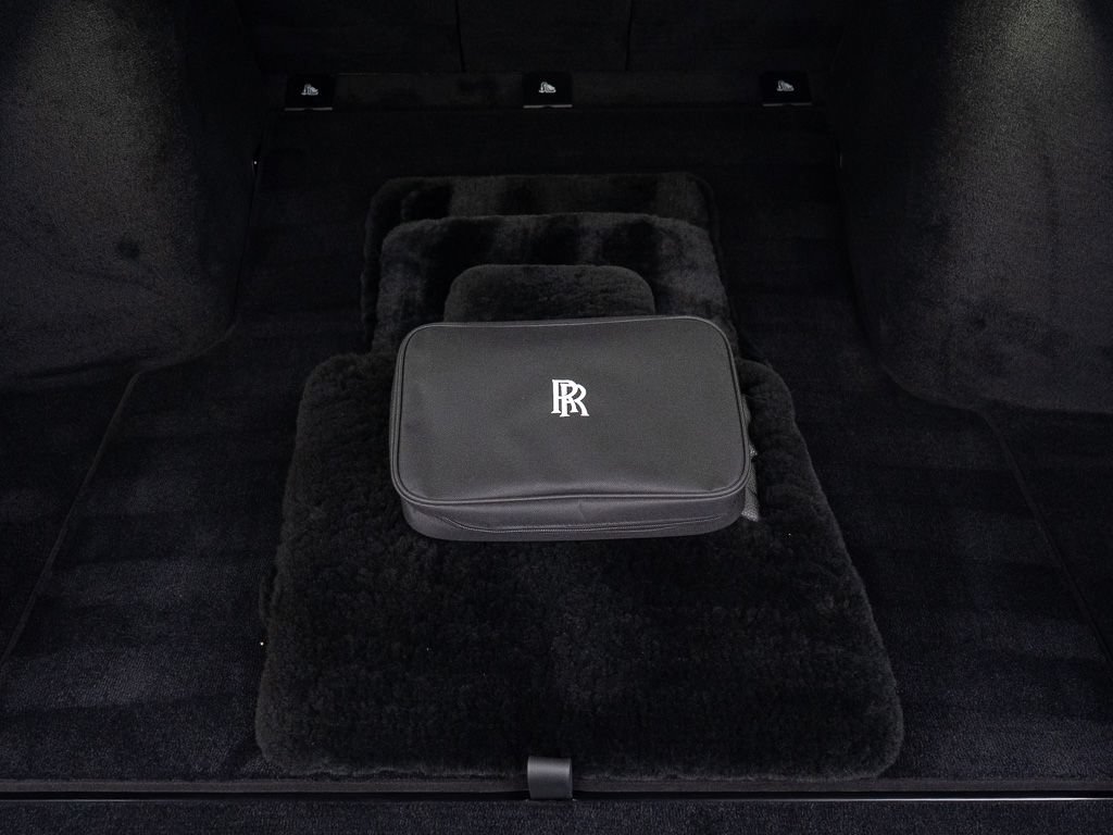 Certified 2026 Rolls-Royce Cullinan Black Badge AWD/4WD image 51