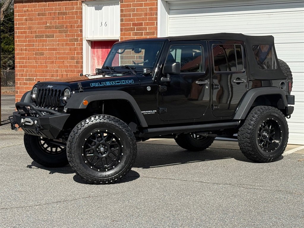 Used 2015 Jeep Wrangler Unlimited Rubicon w/ Dual Top Group image 9