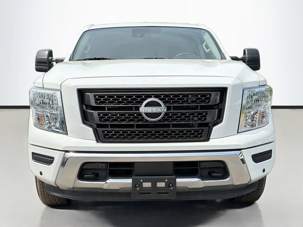 Certified 2024 Nissan Titan SV w/ SV Convenience Package RWD image 3