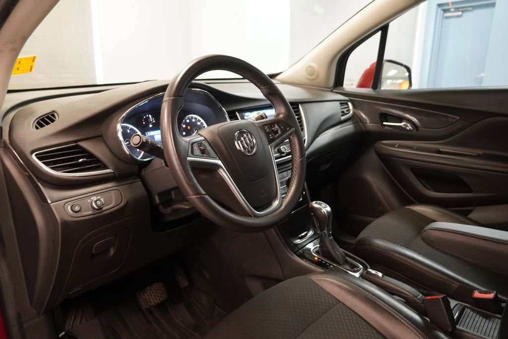 Used 2021 Buick Encore Preferred w/ Safety Package II AWD/4WD image 6