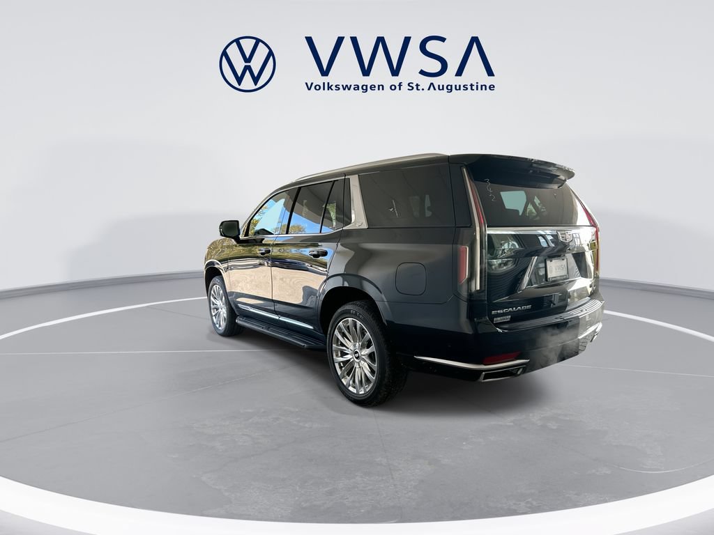 Used 2024 Cadillac Escalade Premium Luxury RWD image 5