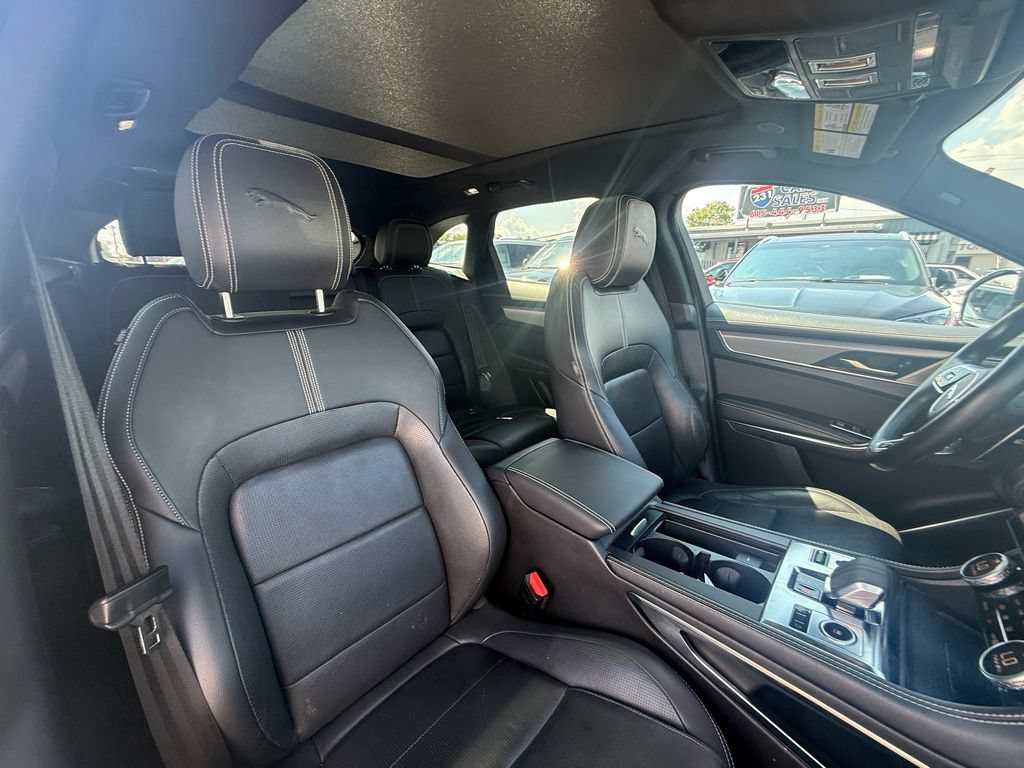 Used 2025 Jaguar F-PACE R-Dynamic S AWD/4WD image 25