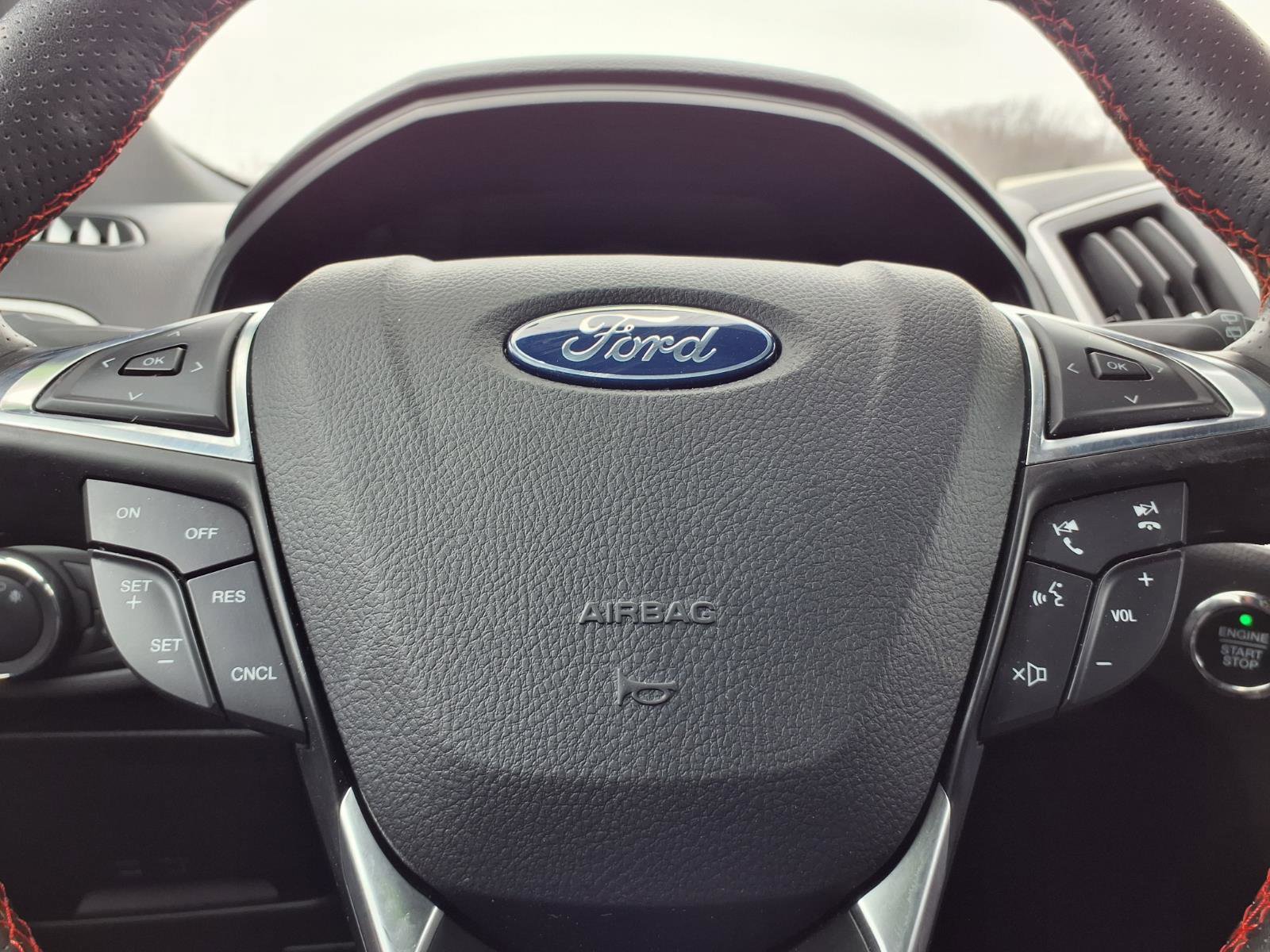 Used 2024 Ford Edge ST-Line image 15