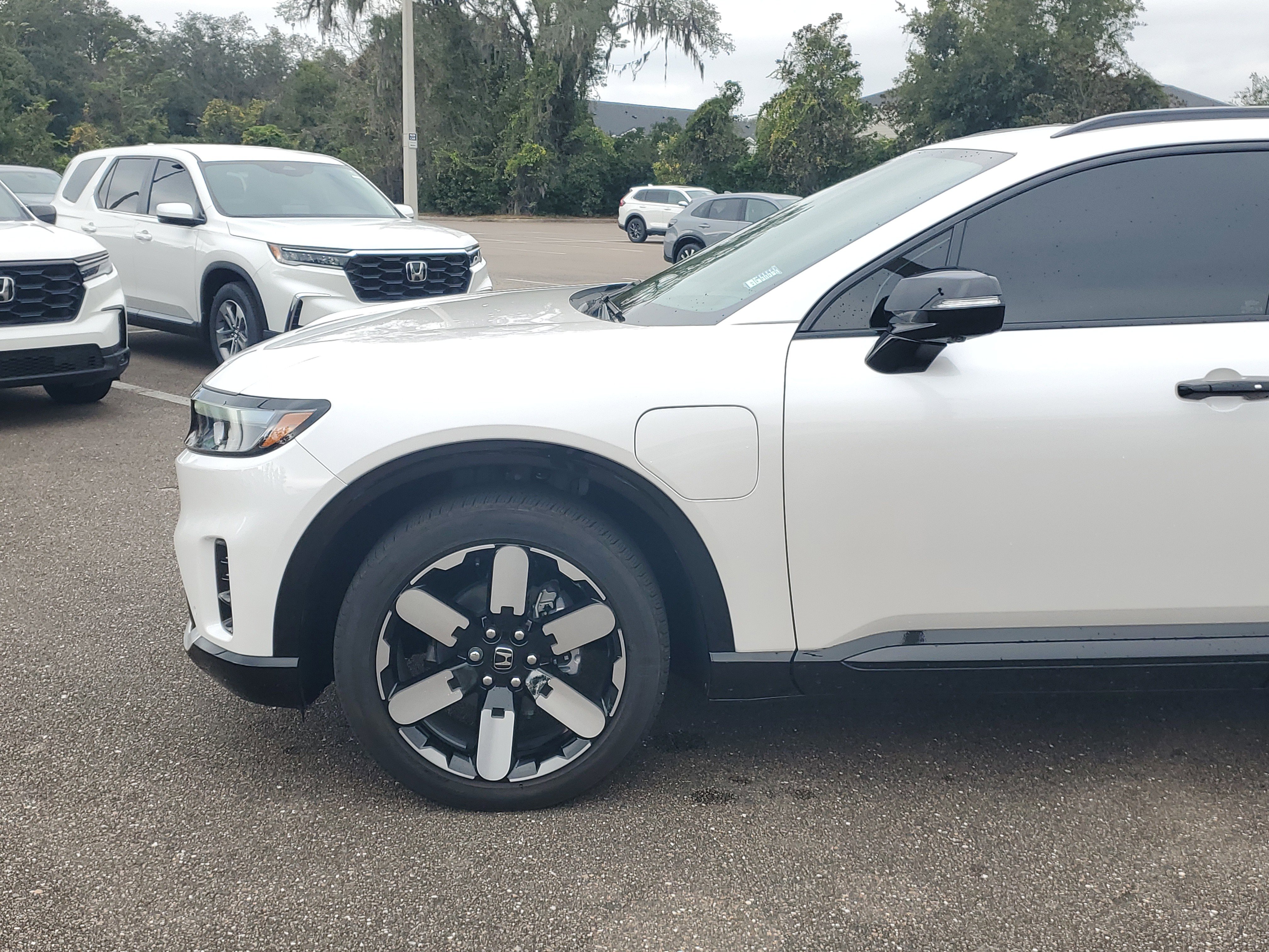 Certified 2025 Honda Prologue Elite image 12