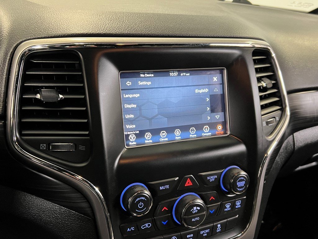 Certified 2020 Jeep Grand Cherokee Laredo image 41