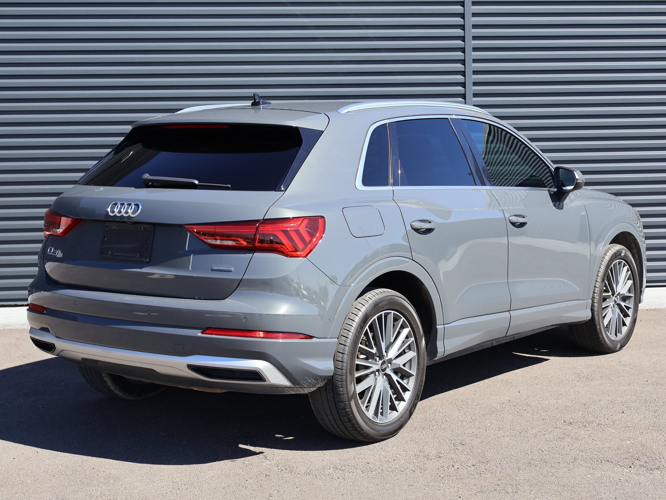 Used 2021 Audi Q3 2.0T Premium Plus w/ Premium Plus Package AWD/4WD image 9