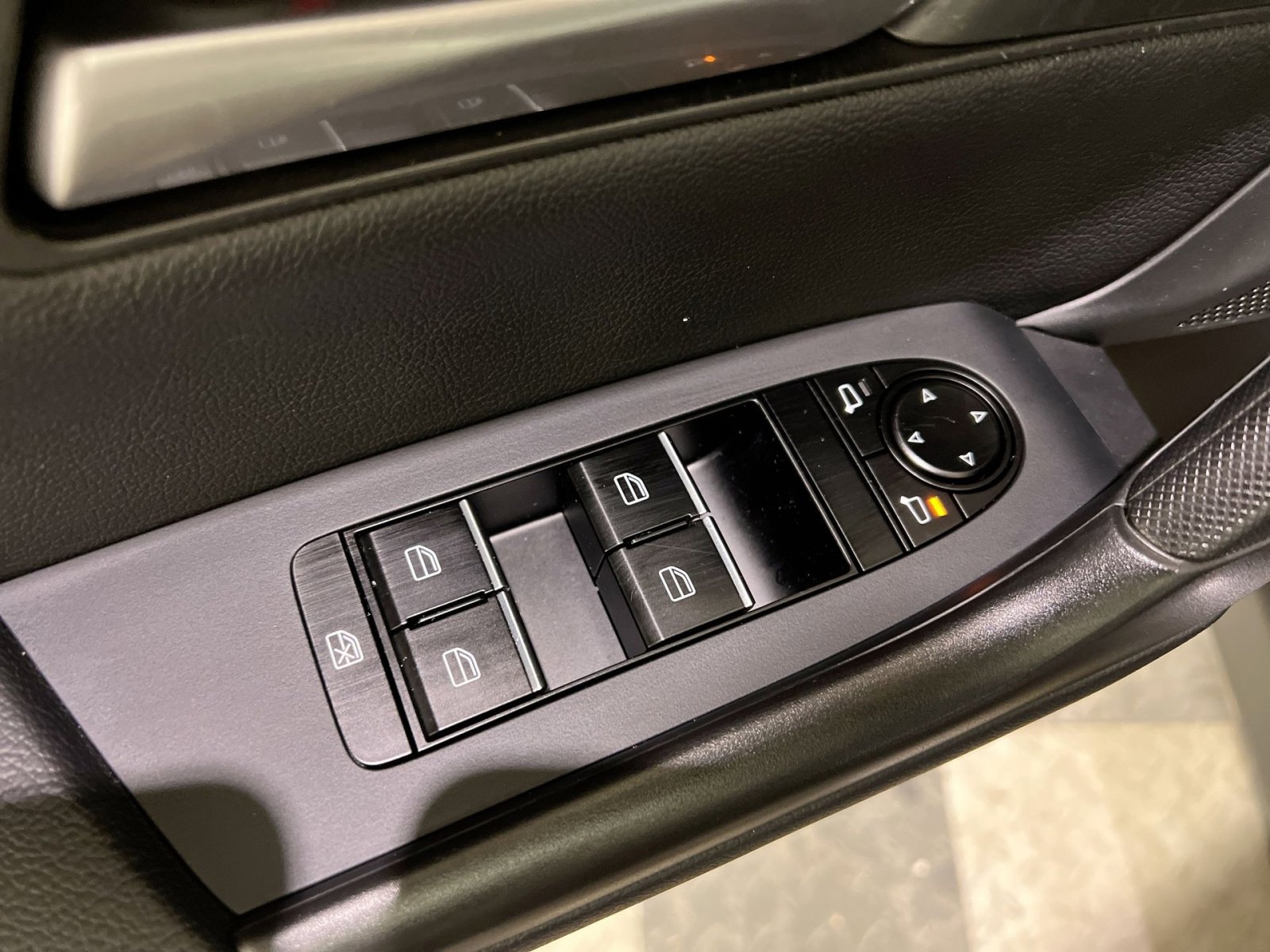 Used 2023 MAZDA CX-50 2.5 S w/ Cargo Package image 31