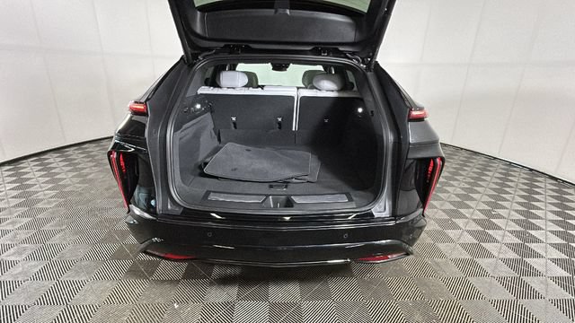 Used 2024 Cadillac Lyriq Sport RWD image 28